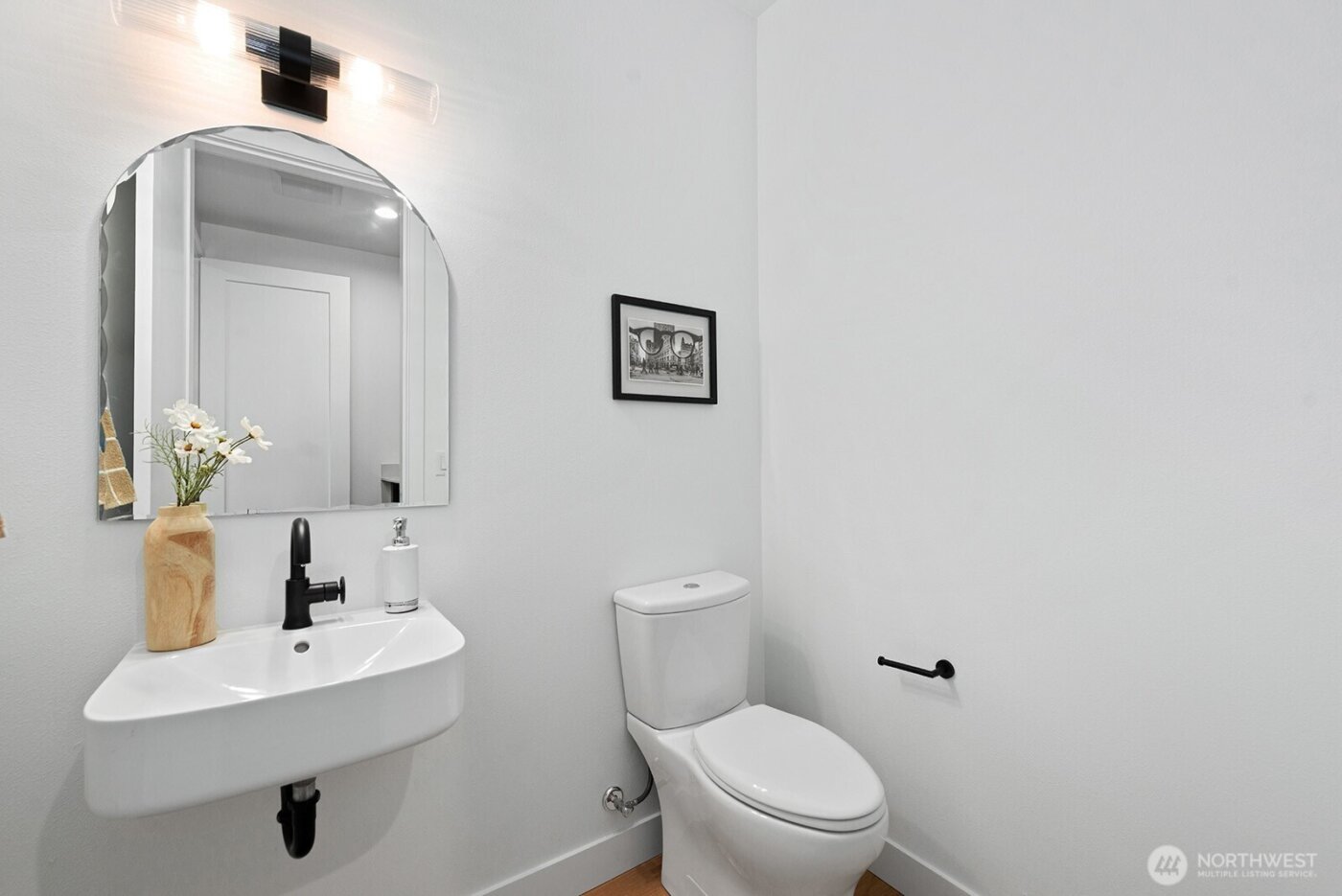 3808 42nd Avenue SW, Seattle, WA 98116