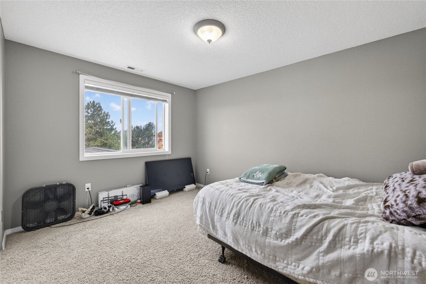 540 S Battery Road , Moses Lake, WA 98837