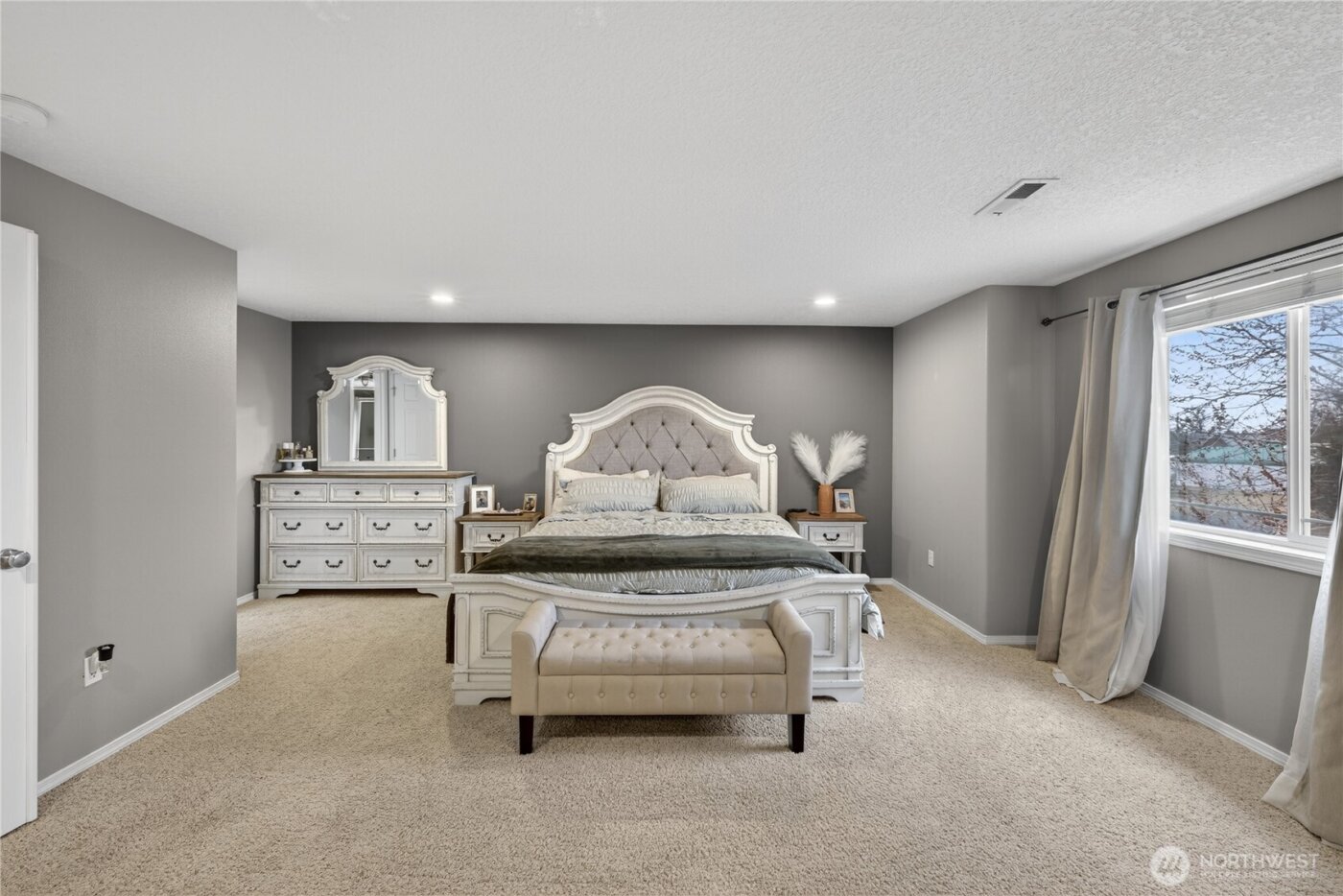 540 S Battery Road , Moses Lake, WA 98837