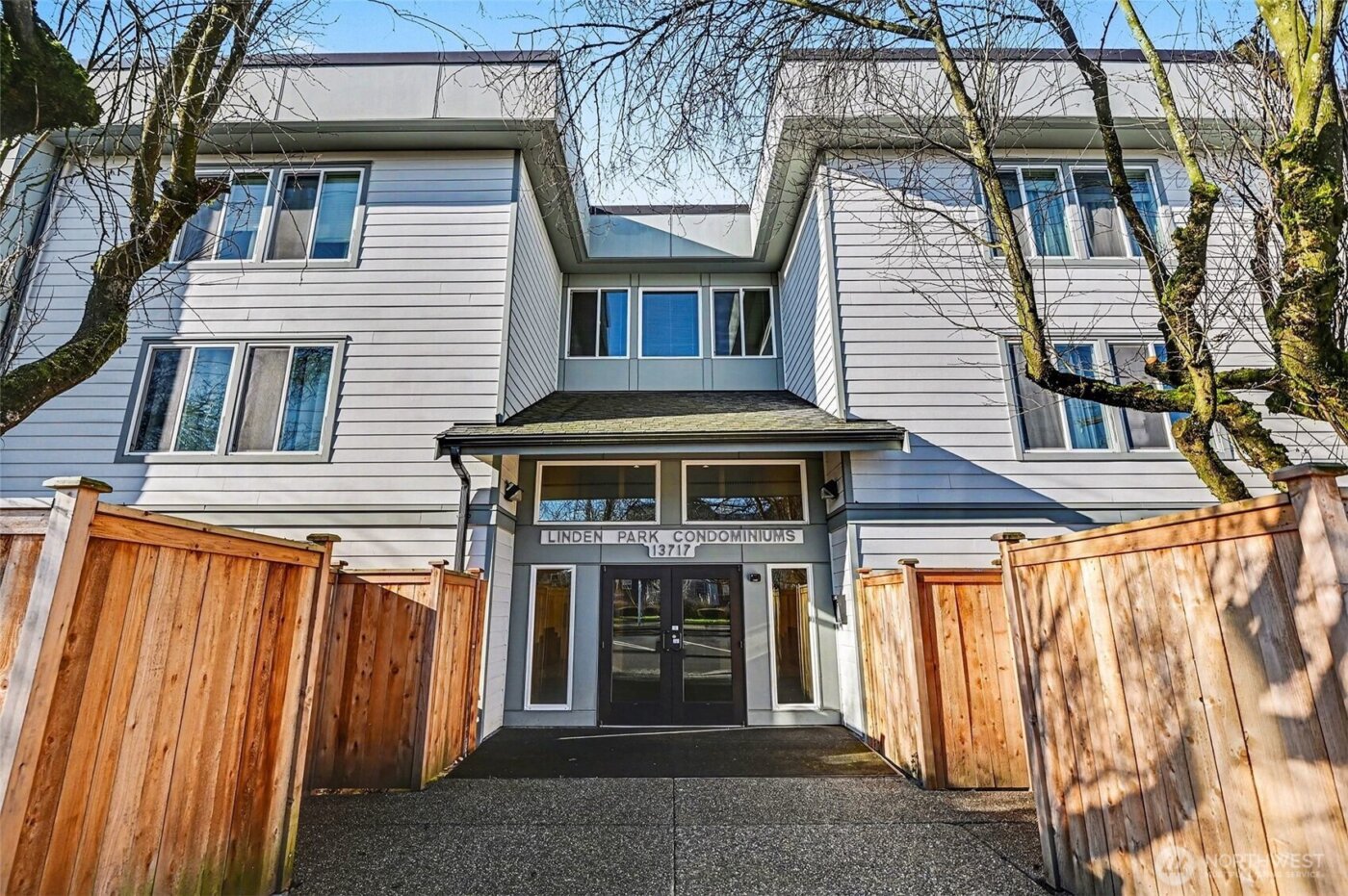 13717 Linden Avenue N #229, Seattle, WA 98133