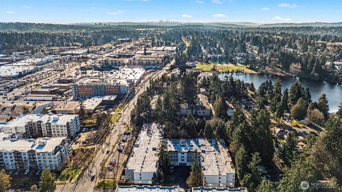 13717 Linden Avenue N #229, Seattle, WA 98133