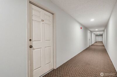 13717 Linden Avenue N #229, Seattle, WA 98133 - Photo 3