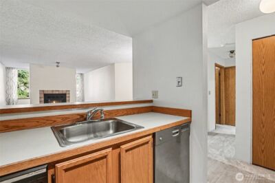 13717 Linden Avenue N #229, Seattle, WA 98133 - Photo 7