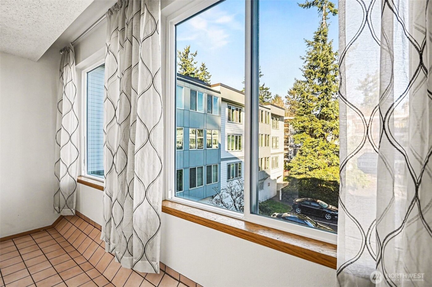 13717 Linden Avenue N #229, Seattle, WA 98133