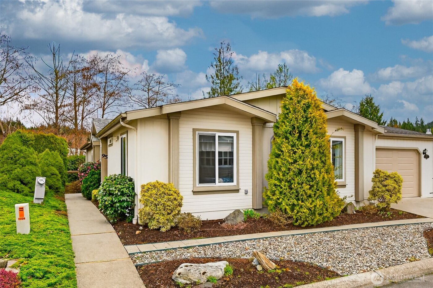 2610 E Section Street #95, Mount Vernon, WA 98274