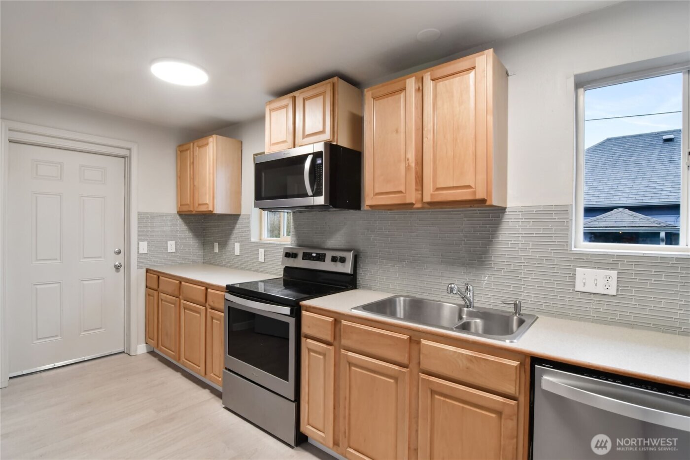 122 S Baker Street , Mount Vernon, WA 98273