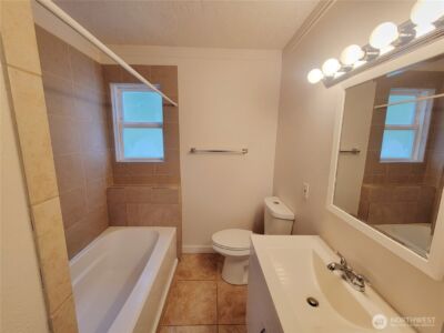 131 S 64th Street , Tacoma, WA 98408 - Photo 10