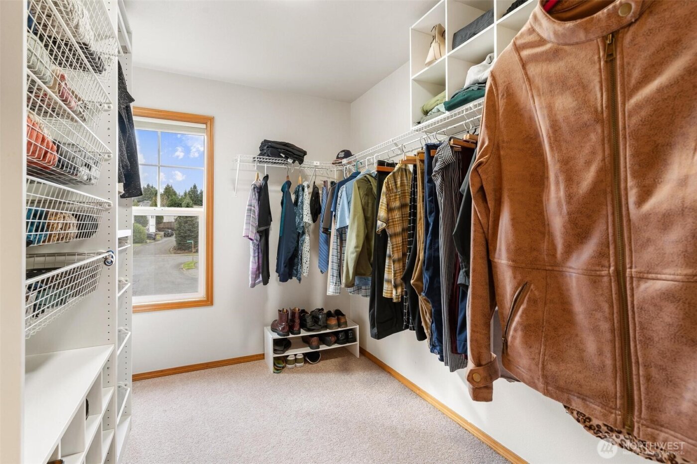 23425 SE 261st Court , Maple Valley, WA 98038