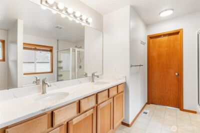 23425 SE 261st Court , Maple Valley, WA 98038 - Photo 21