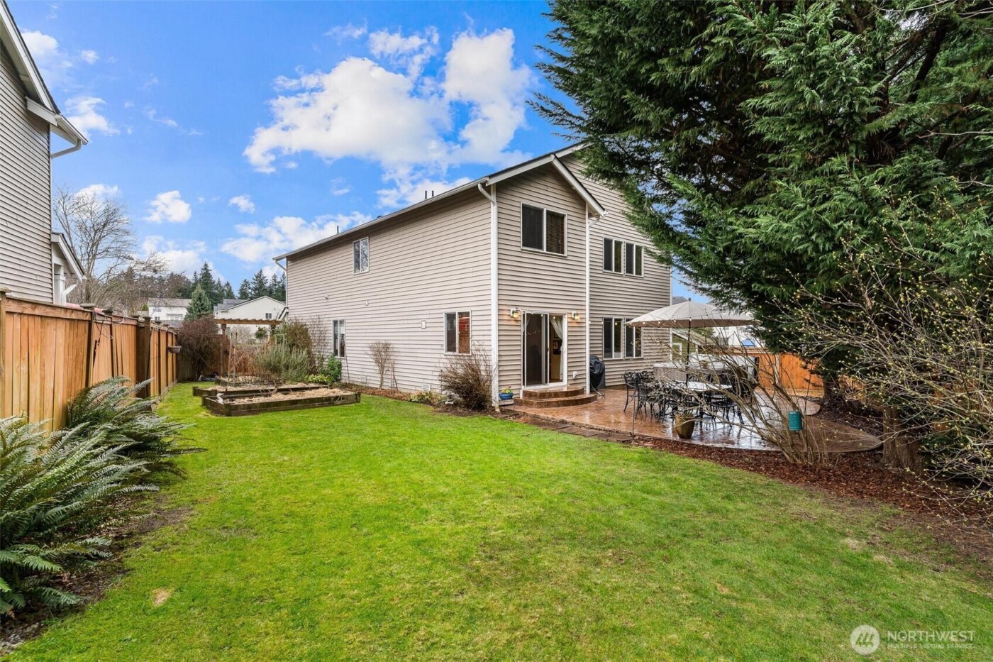 23425 SE 261st Court , Maple Valley, WA 98038
