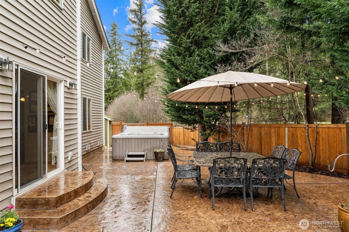 23425 SE 261st Court , Maple Valley, WA 98038