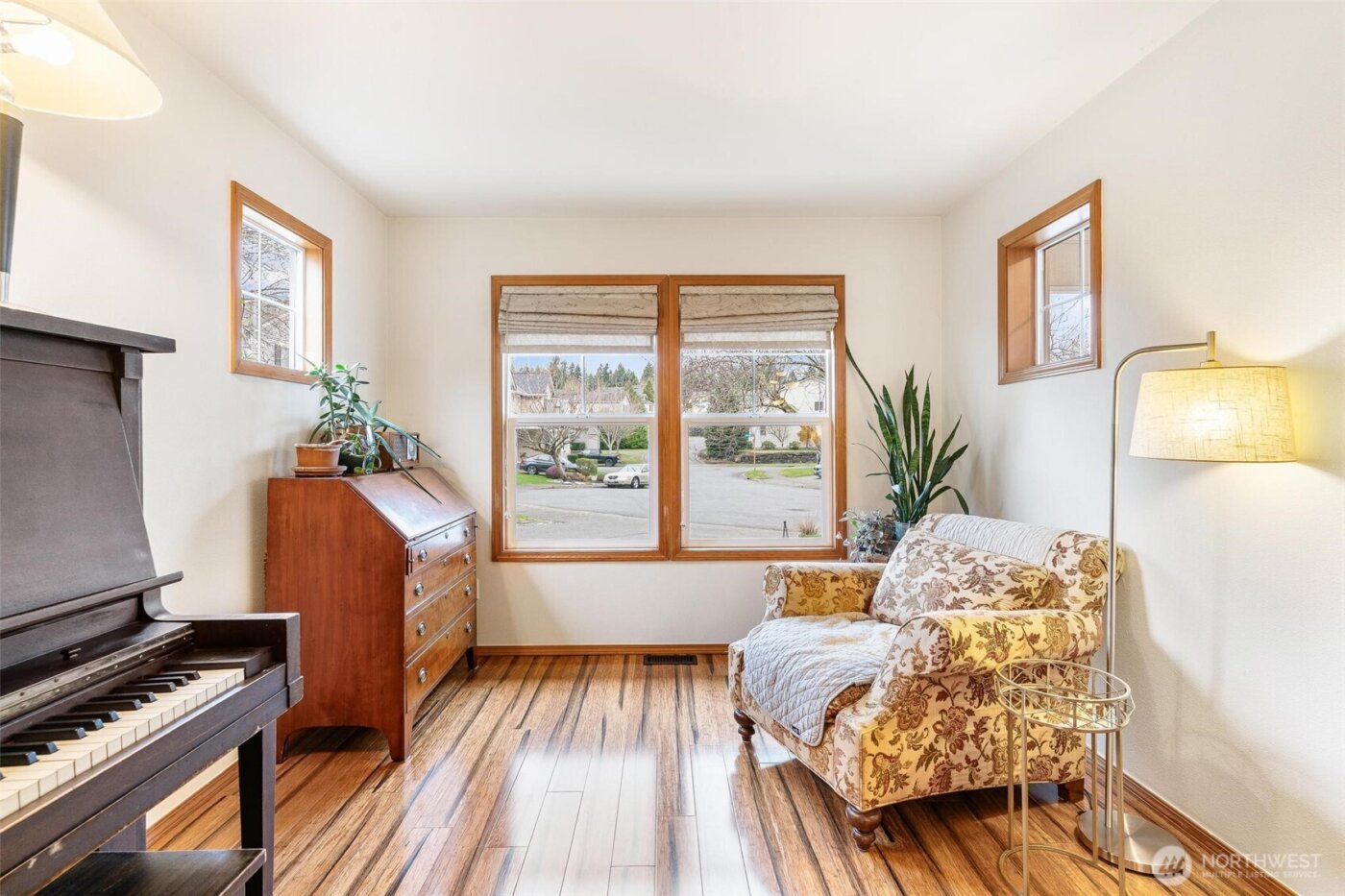 23425 SE 261st Court , Maple Valley, WA 98038