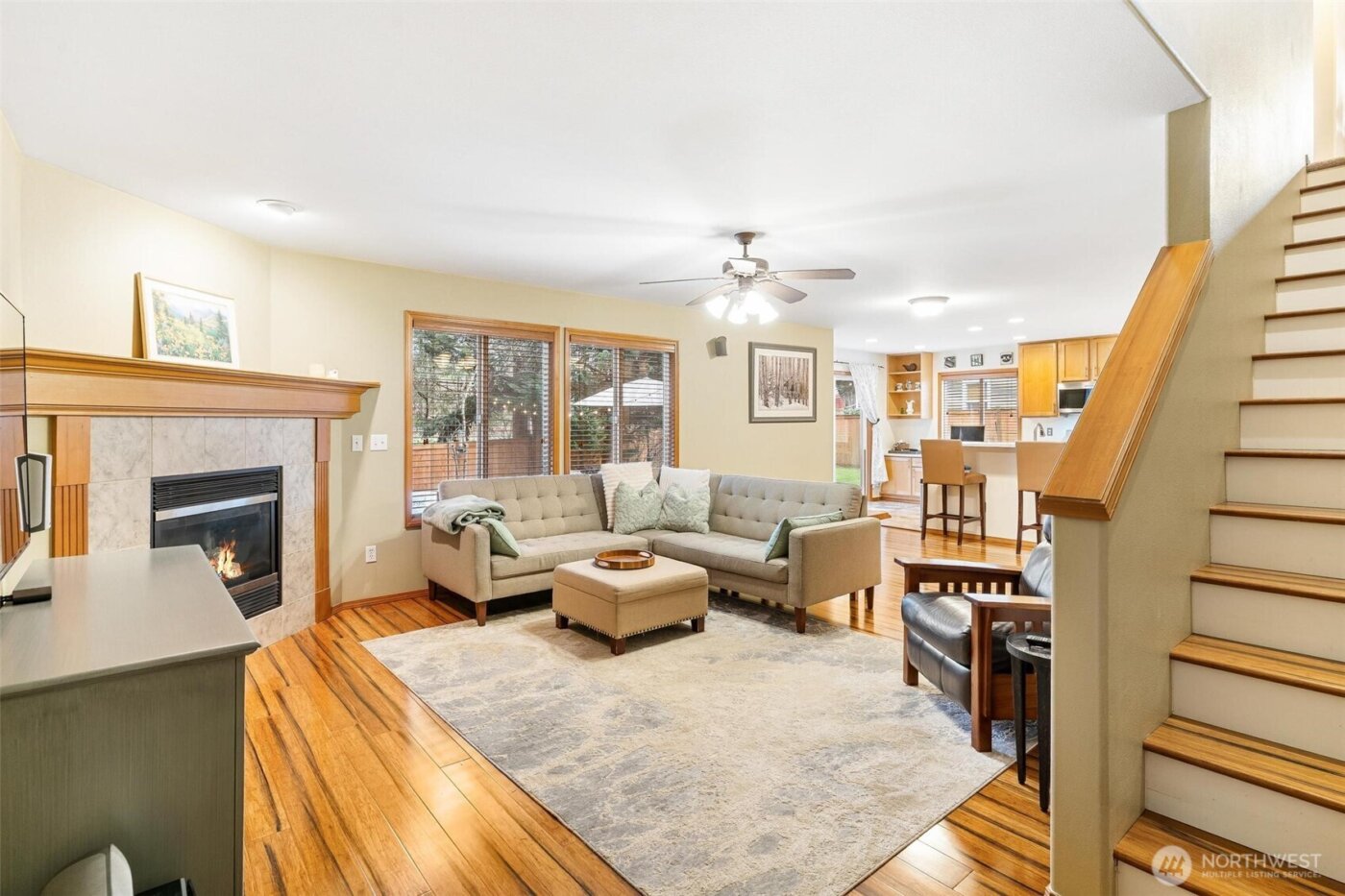 23425 SE 261st Court , Maple Valley, WA 98038