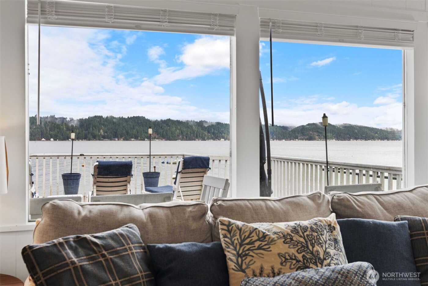 11571 E State Route 106 , Union, WA 98592