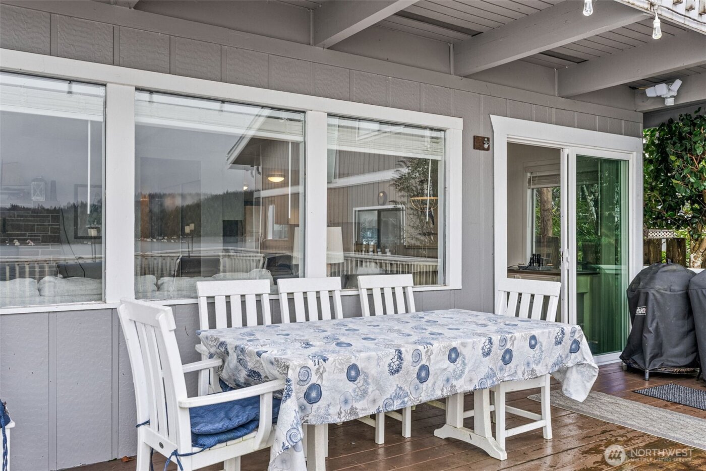 11571 E State Route 106 , Union, WA 98592