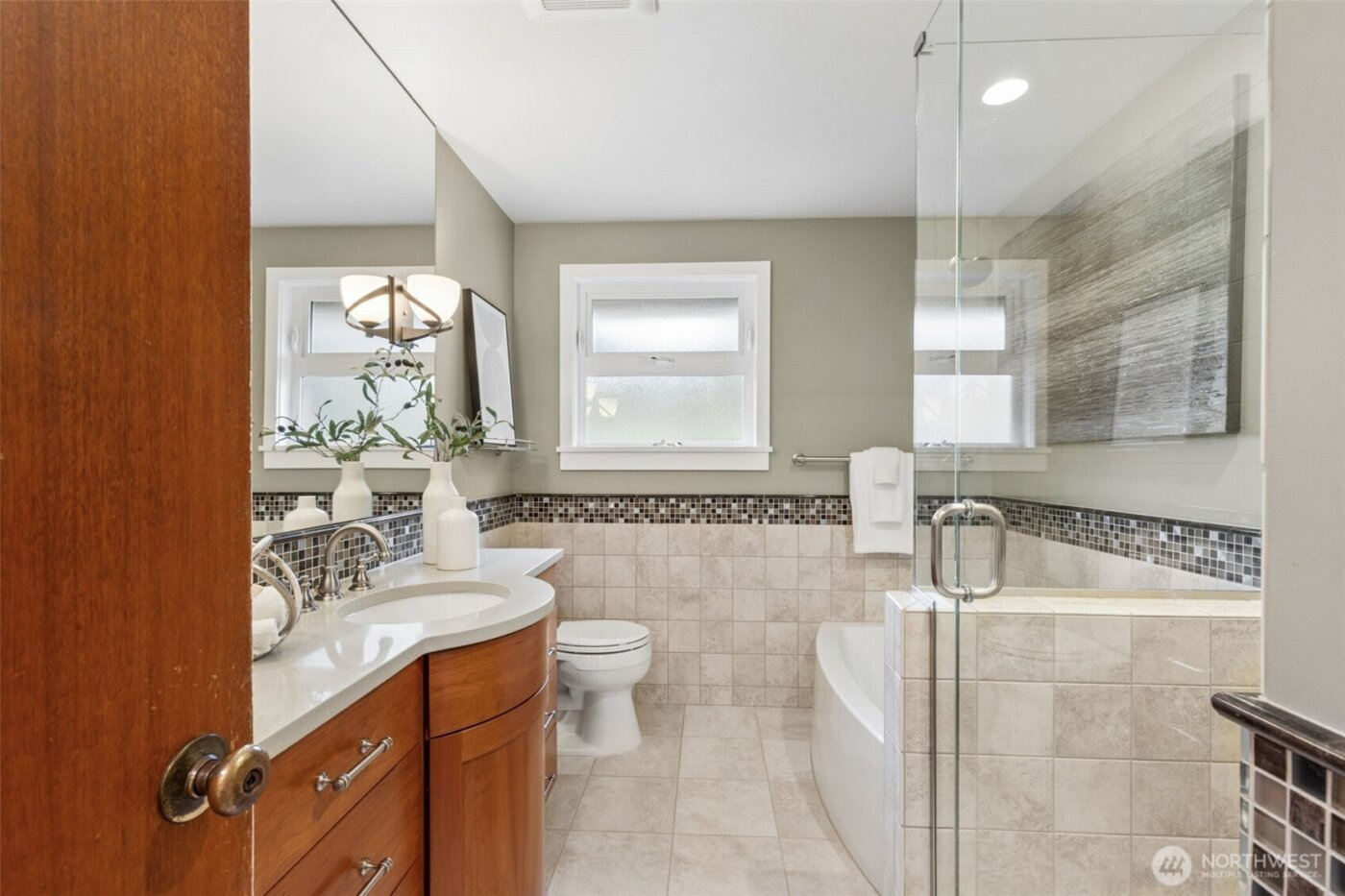 18502 Normandy Terrace SW, Normandy Park, WA 98166