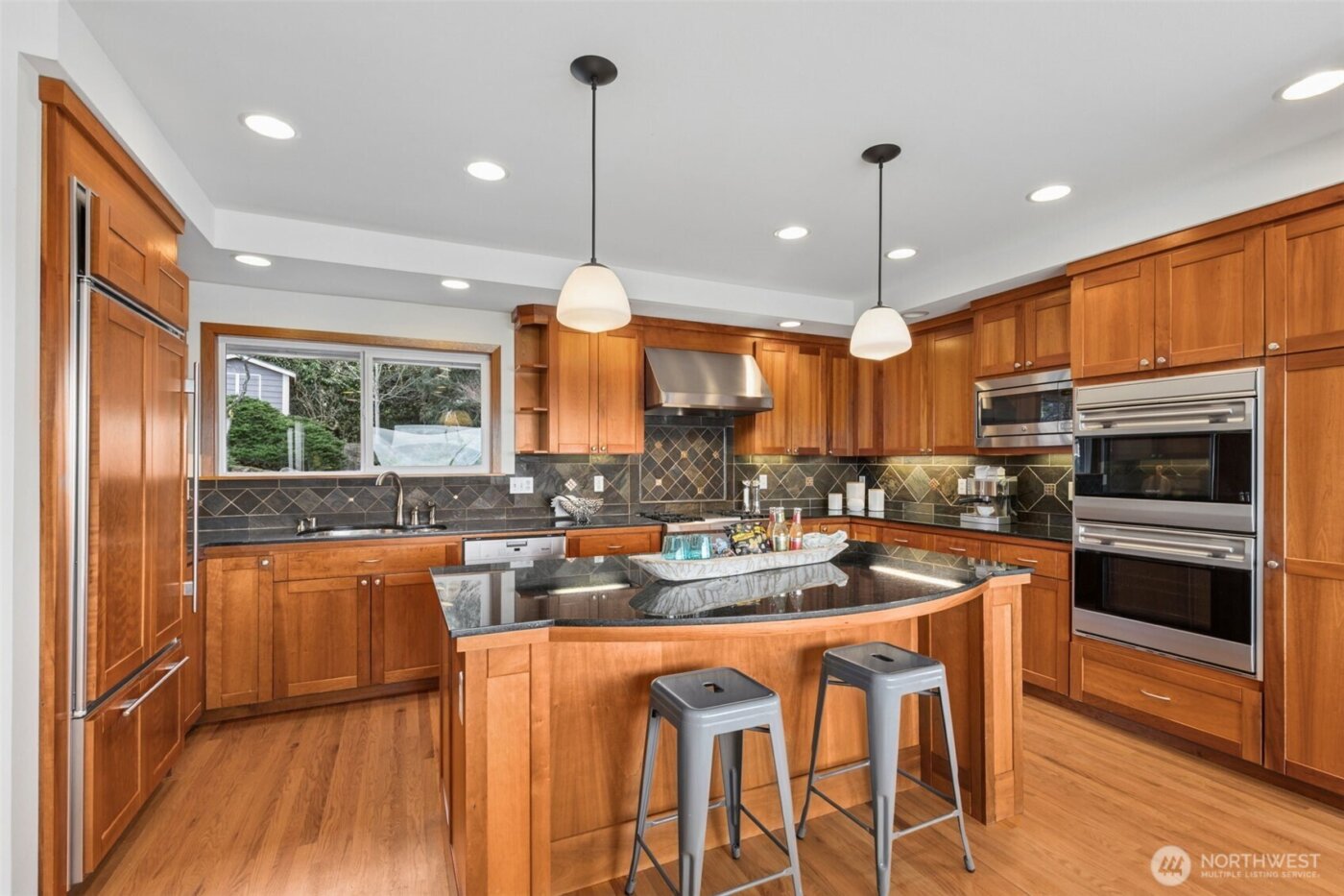 18502 Normandy Terrace SW, Normandy Park, WA 98166