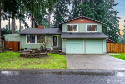 12607 216th Avenue Ct E, Bonney Lake, WA 98391 - Photo 2