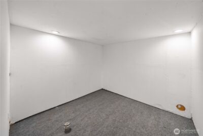 12607 216th Avenue Ct E, Bonney Lake, WA 98391 - Photo 32