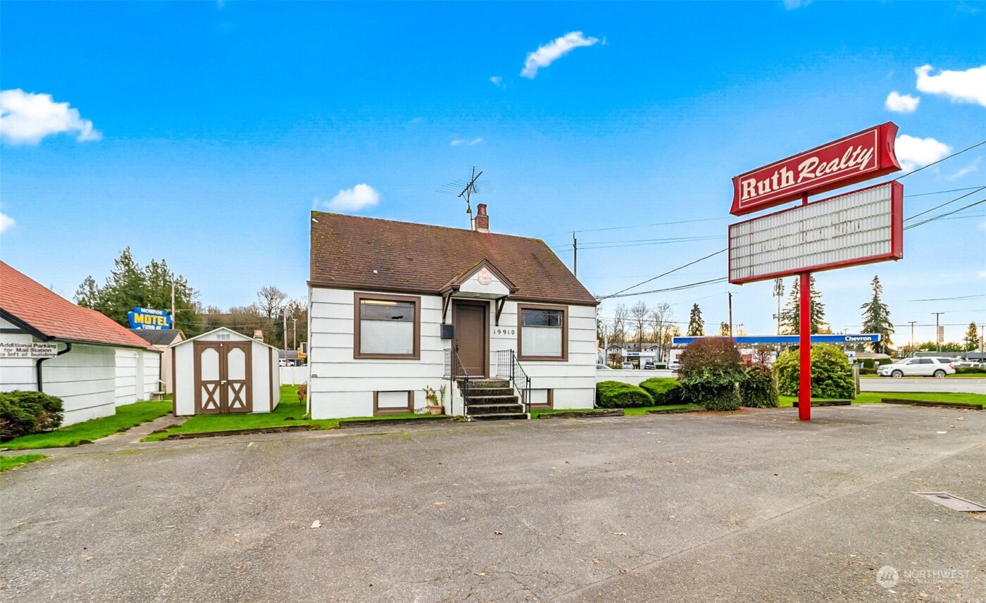 19910 Old Owen Road , Monroe, WA 98272