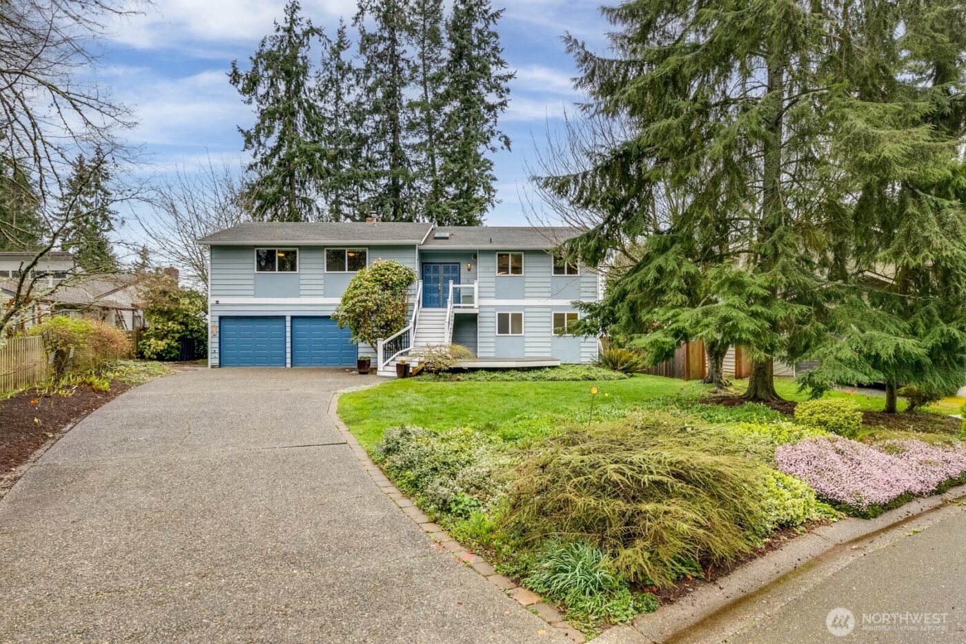 8712 53rd Place W, Mukilteo, WA 98275
