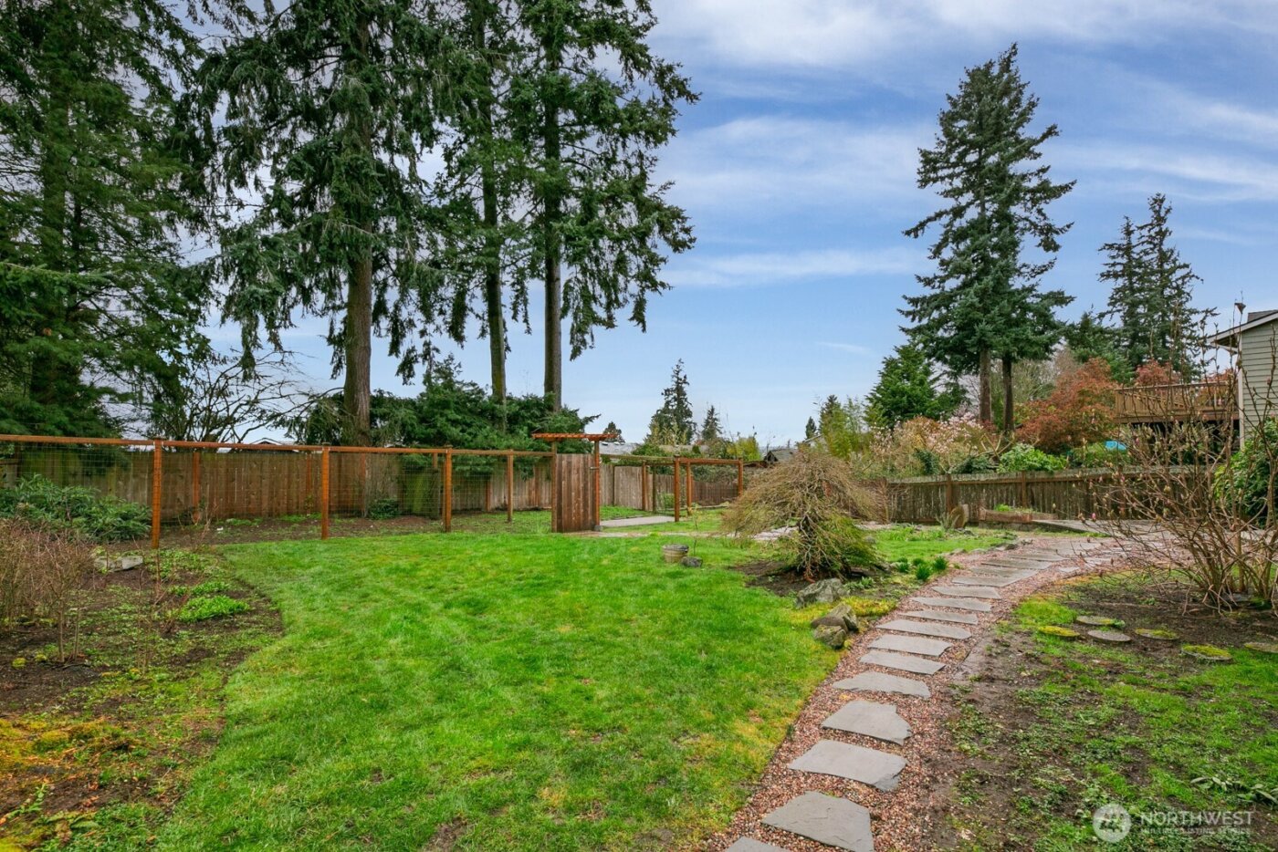 8712 53rd Place W, Mukilteo, WA 98275