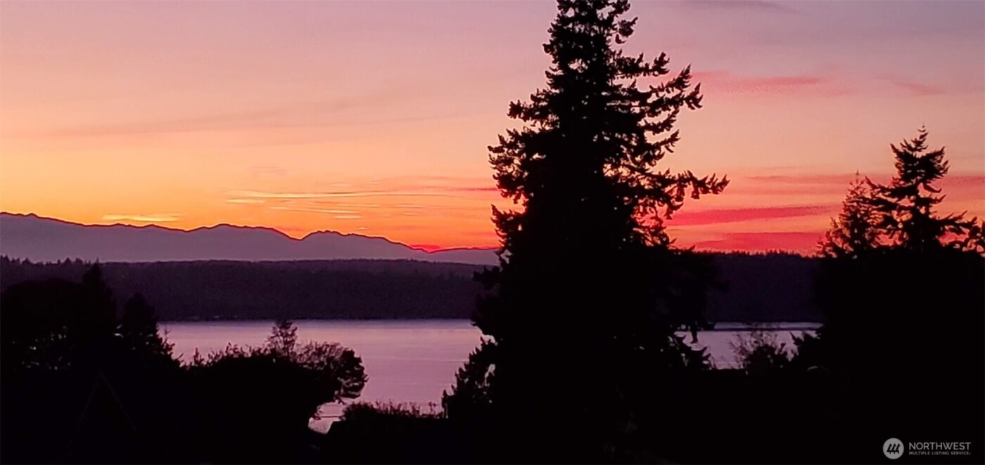 8712 53rd Place W, Mukilteo, WA 98275