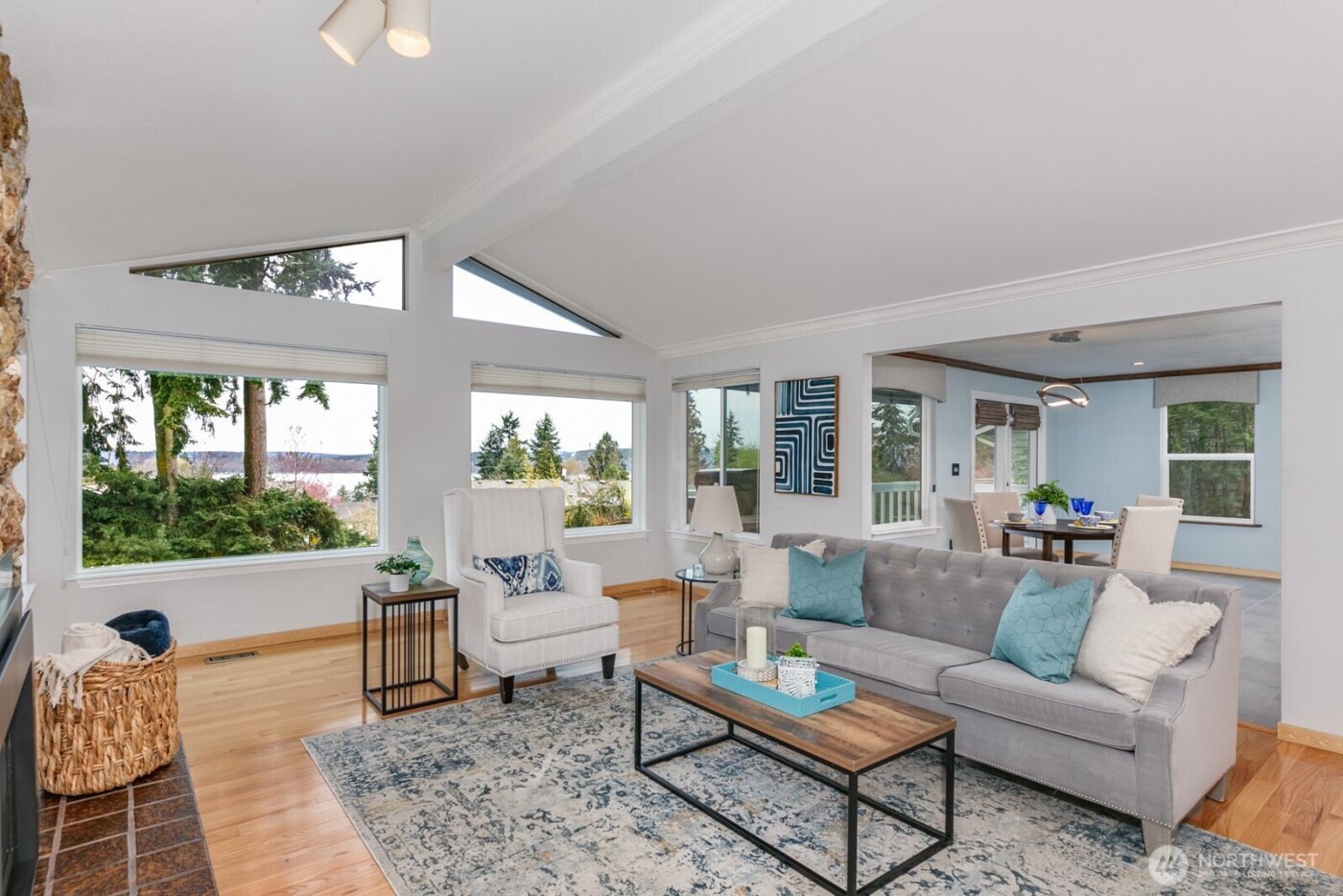 8712 53rd Place W, Mukilteo, WA 98275