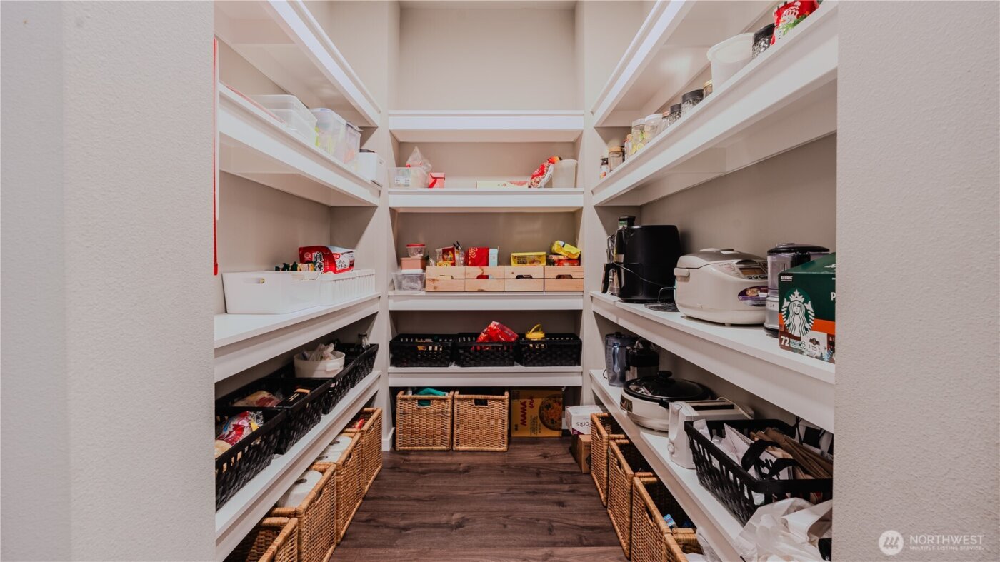 24028 SE 258th Way , Maple Valley, WA 98038