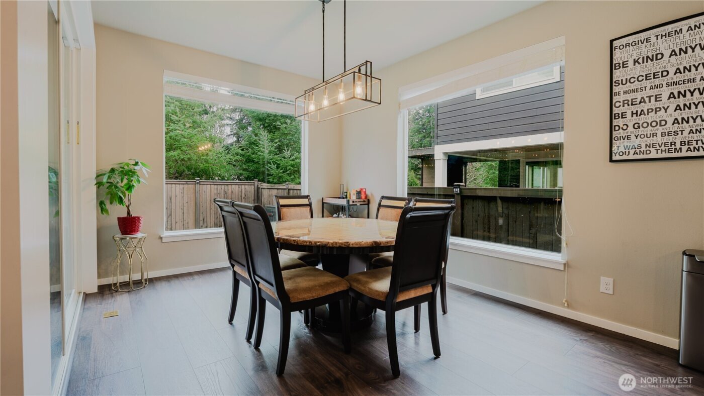 24028 SE 258th Way , Maple Valley, WA 98038