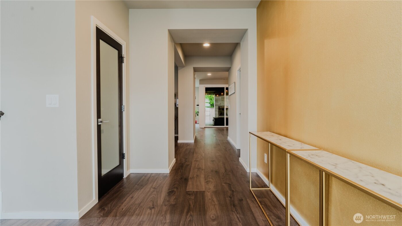 24028 SE 258th Way , Maple Valley, WA 98038