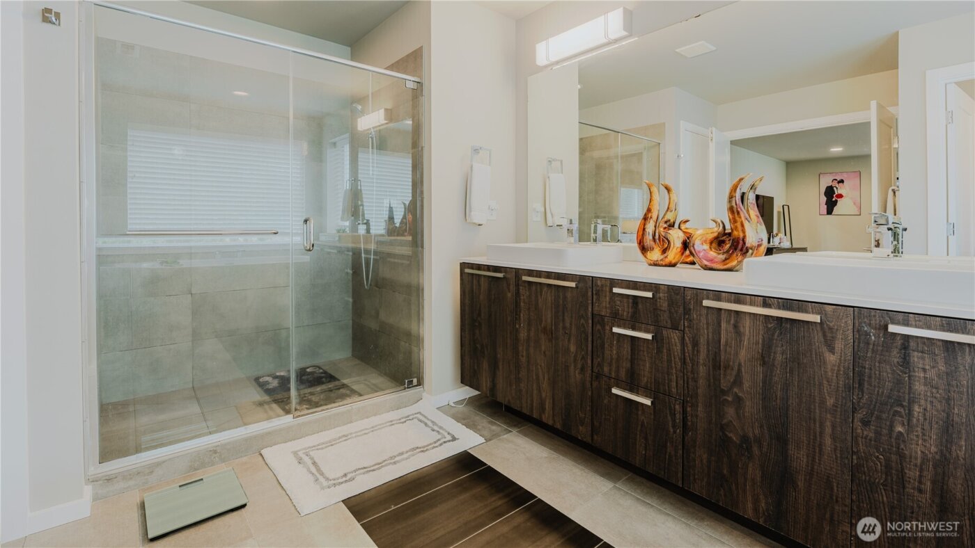 24028 SE 258th Way , Maple Valley, WA 98038