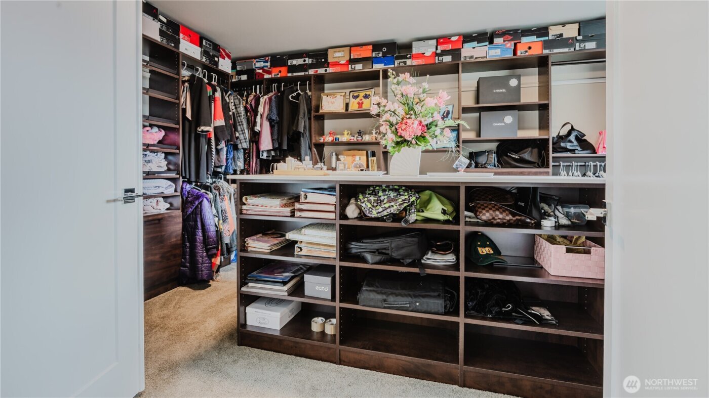 24028 SE 258th Way , Maple Valley, WA 98038