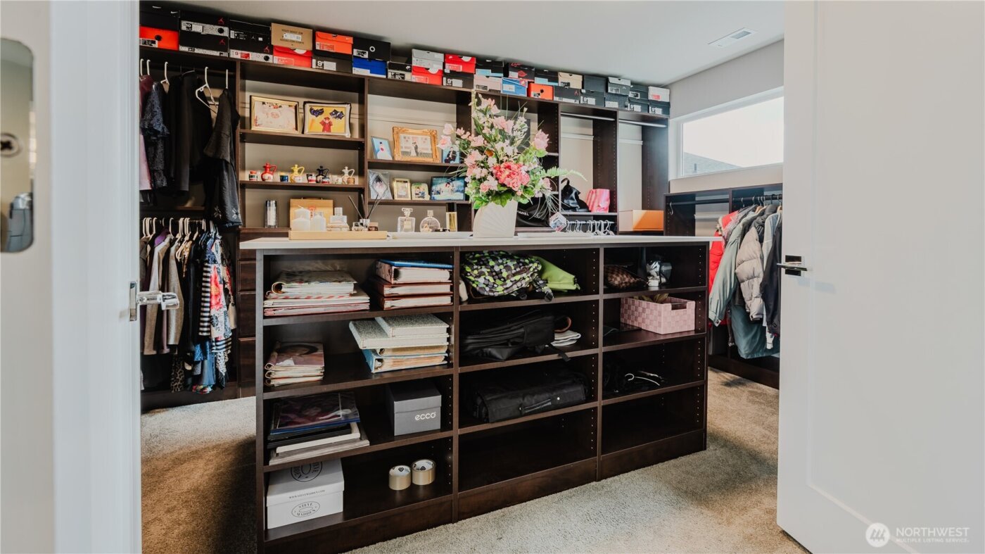 24028 SE 258th Way , Maple Valley, WA 98038