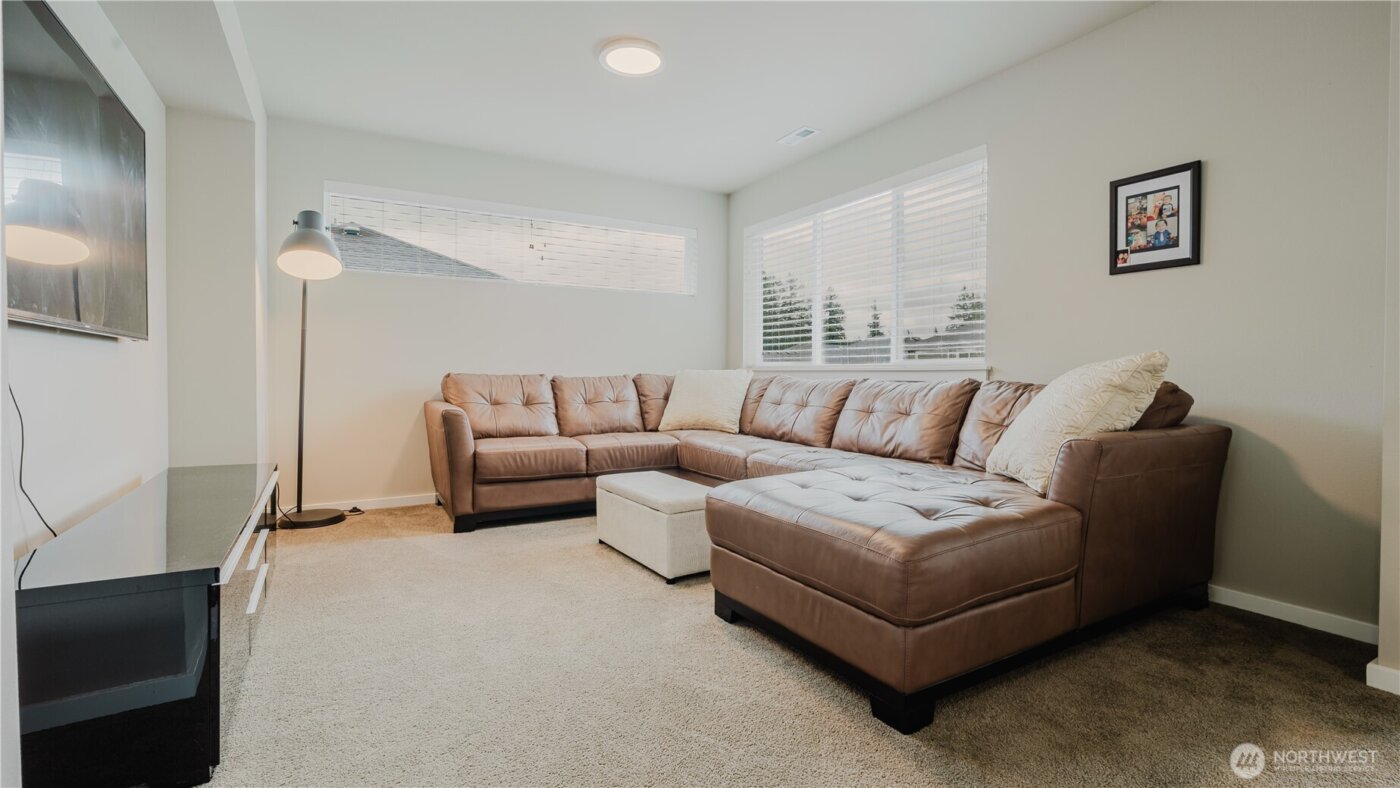 24028 SE 258th Way , Maple Valley, WA 98038