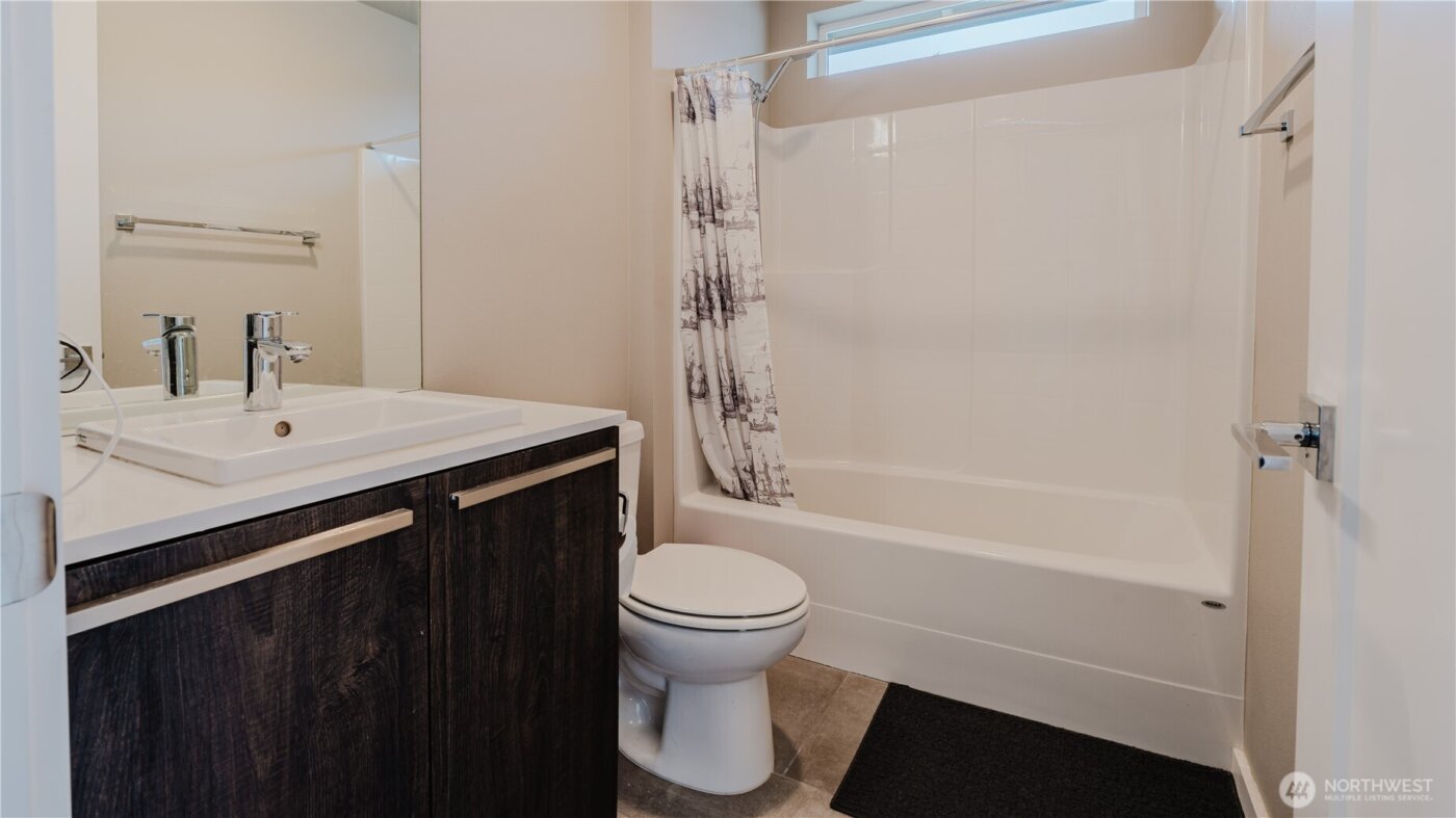 24028 SE 258th Way , Maple Valley, WA 98038