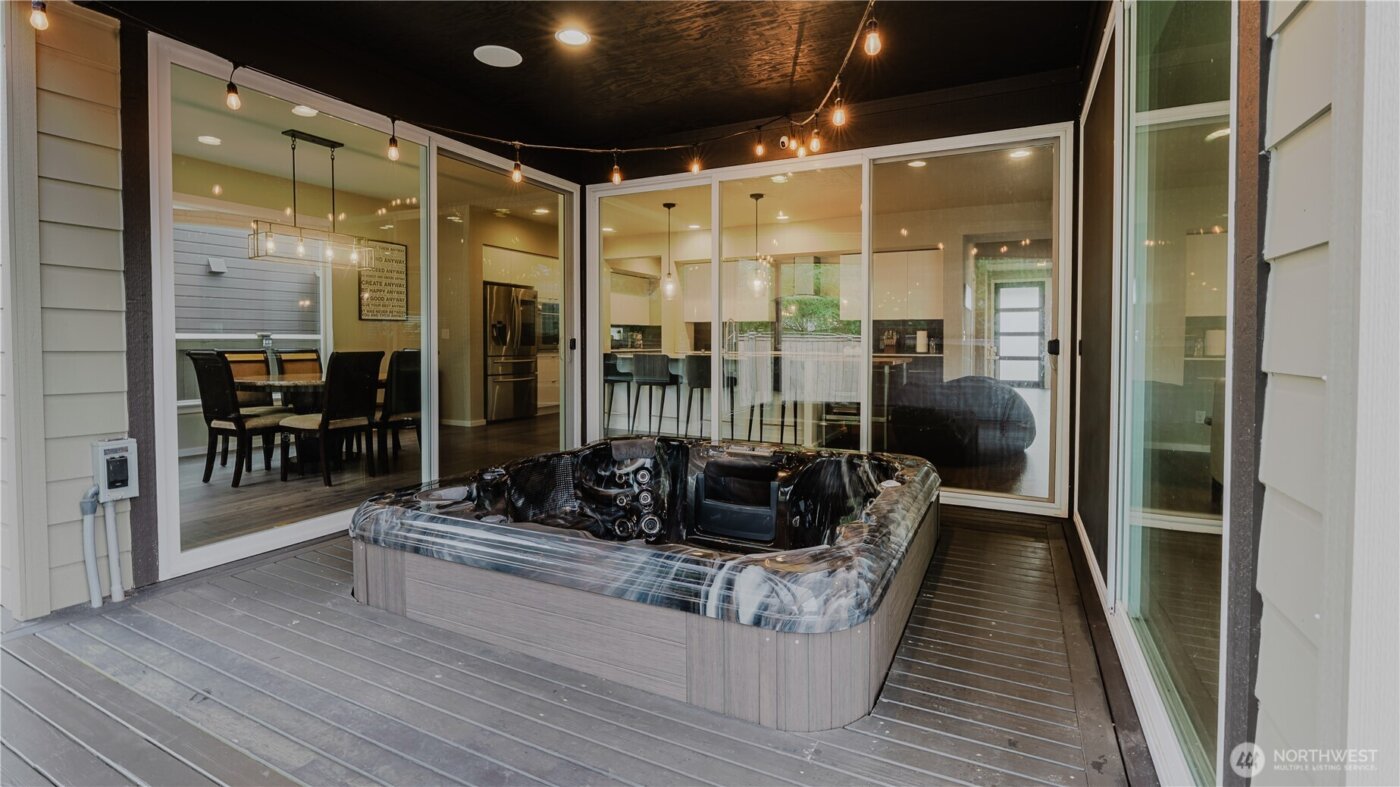 24028 SE 258th Way , Maple Valley, WA 98038