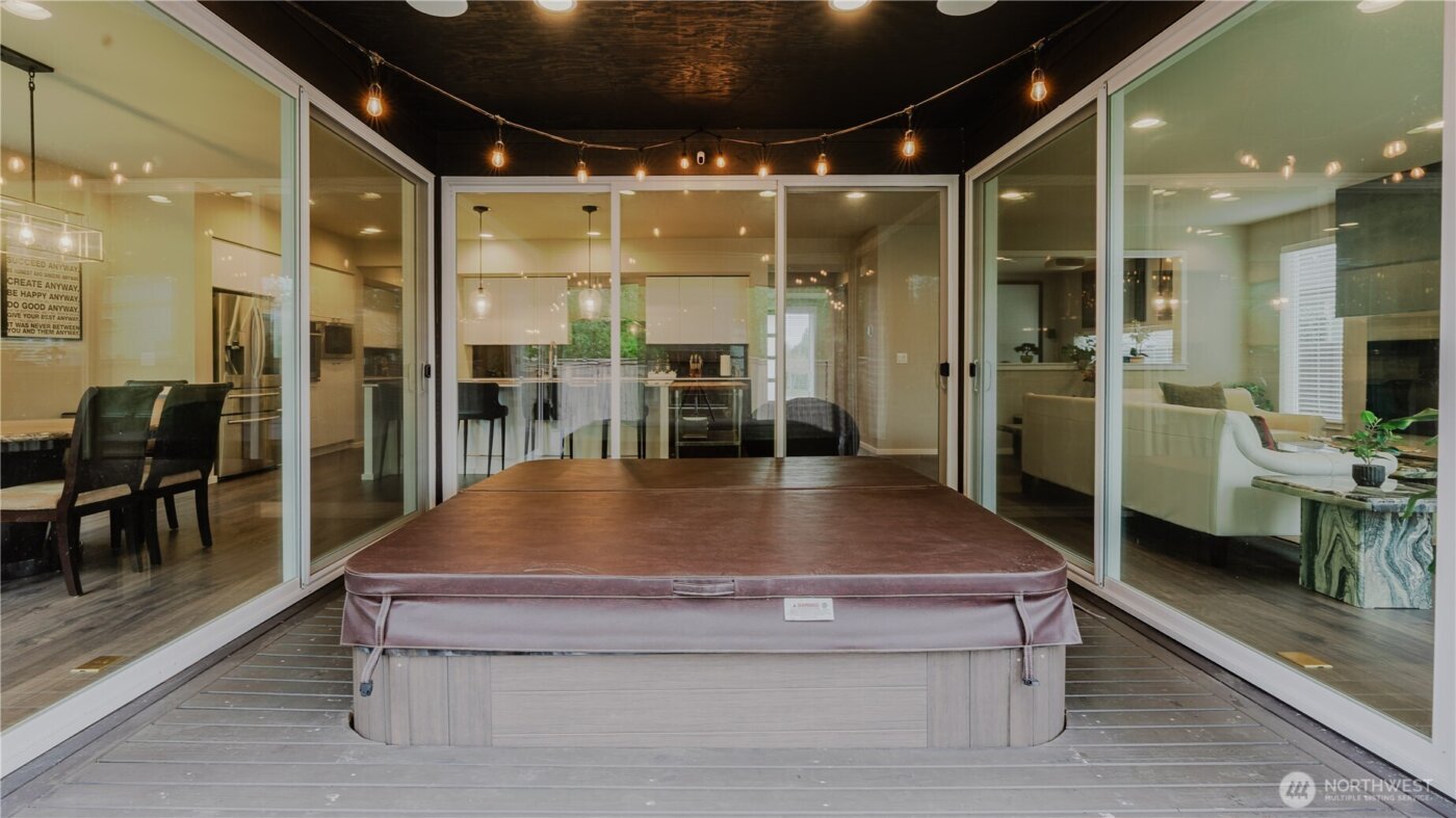 24028 SE 258th Way , Maple Valley, WA 98038