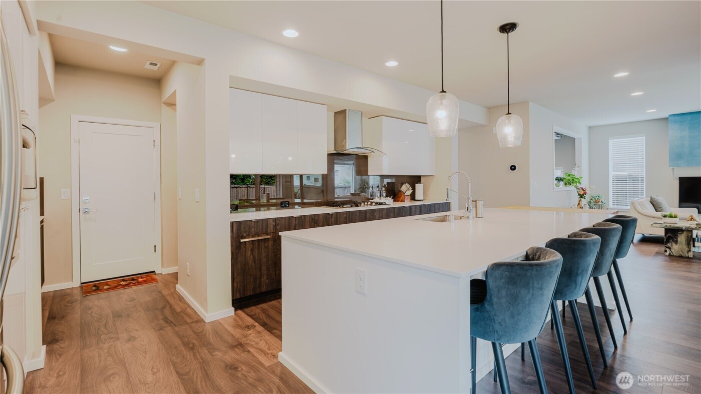 24028 SE 258th Way , Maple Valley, WA 98038