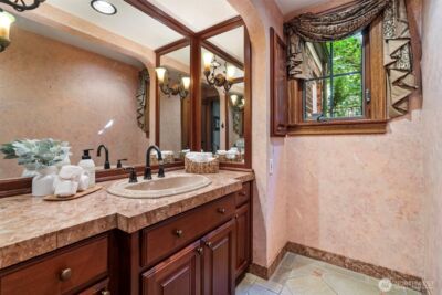 88 N Orchard Road , Tacoma, WA 98406 - Photo 12