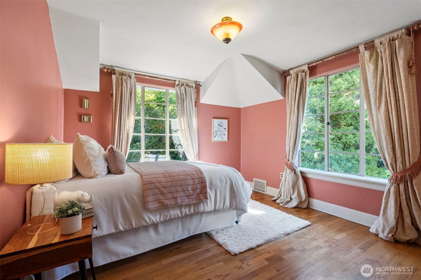 88 N Orchard Road , Tacoma, WA 98406