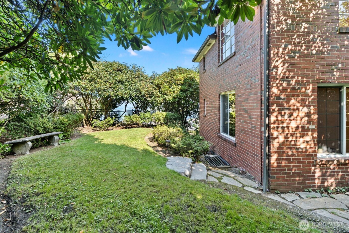 88 N Orchard Road , Tacoma, WA 98406