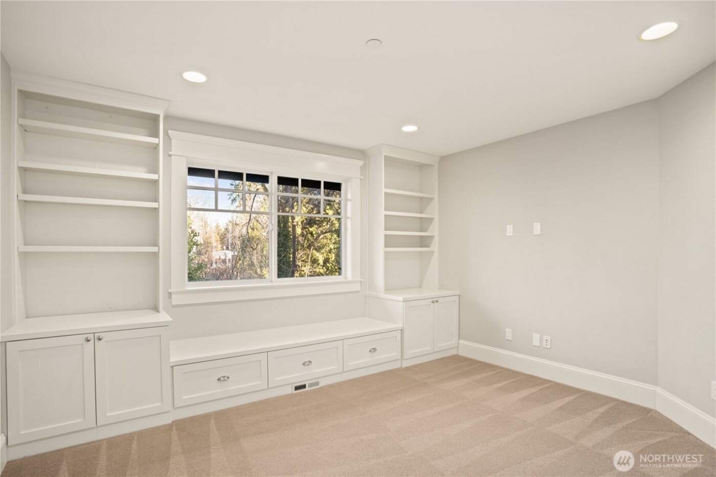 8612 SE 36th Street , Mercer Island, WA 98040