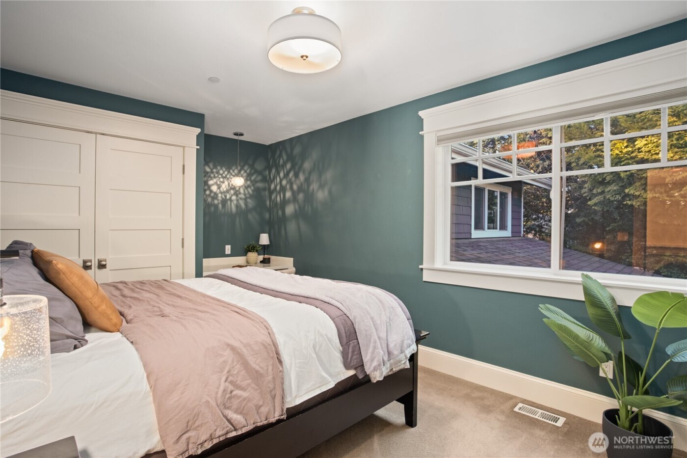 8612 SE 36th Street , Mercer Island, WA 98040