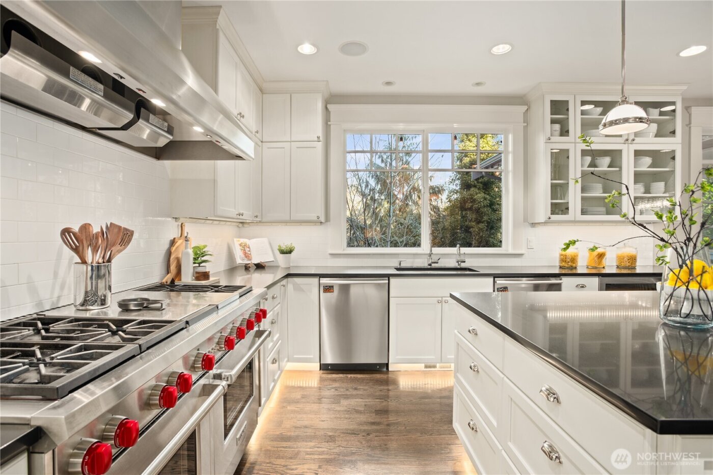 8612 SE 36th Street , Mercer Island, WA 98040