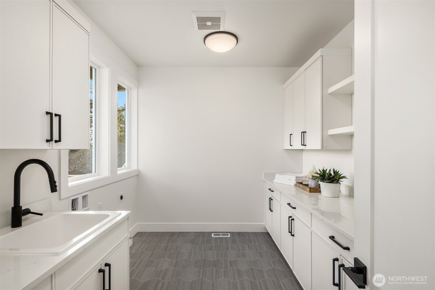 510 Nile Ave NE , Renton, WA 98059