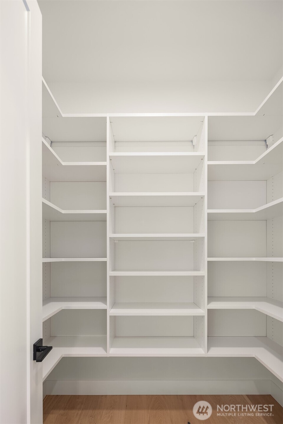 510 Nile Ave NE , Renton, WA 98059