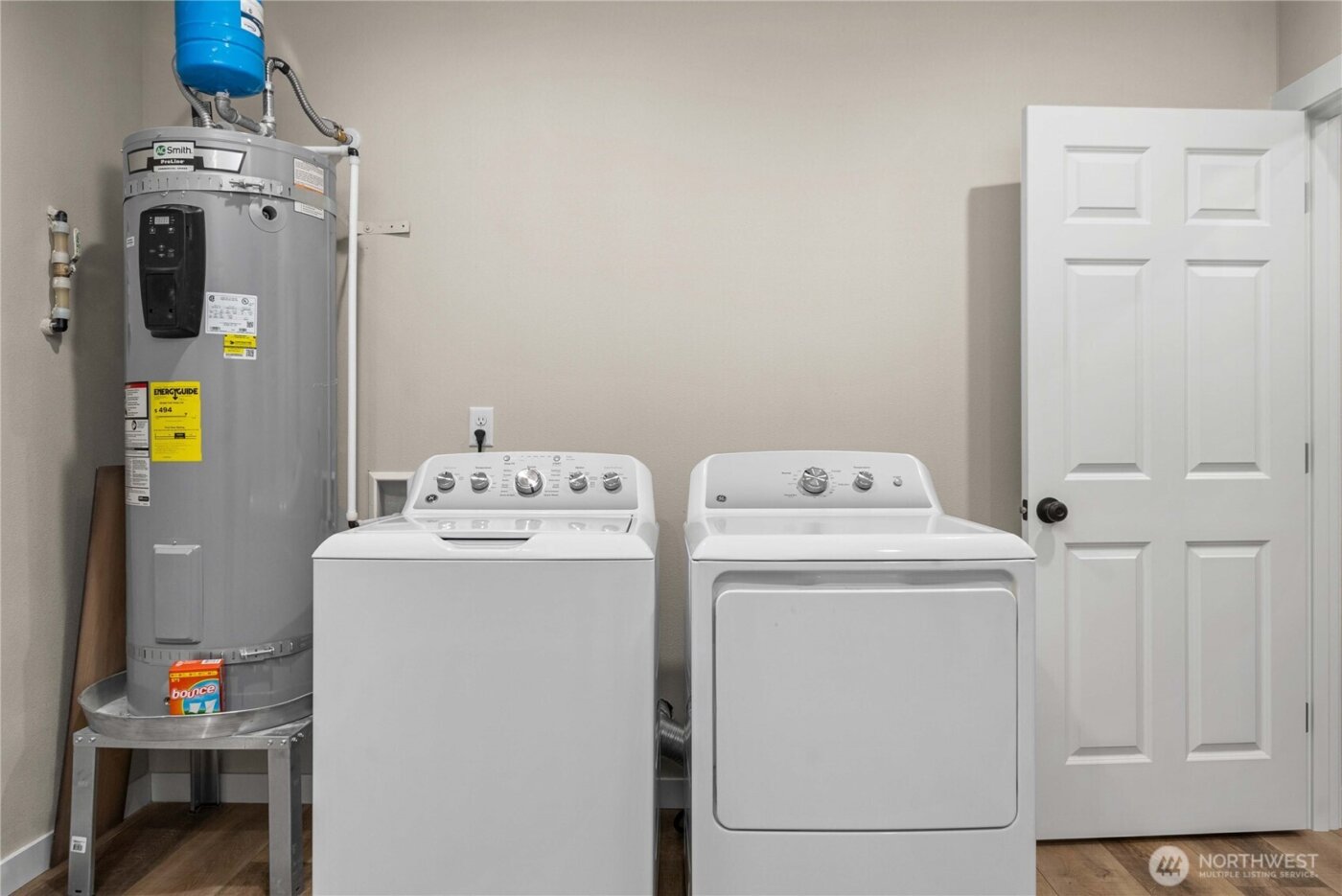 41 E Coon Drive N, Belfair, WA 98528