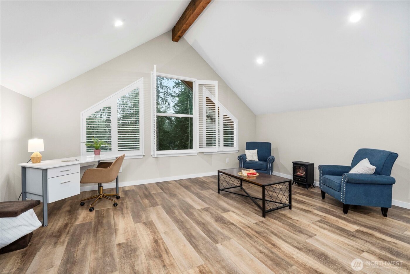 41 E Coon Drive N, Belfair, WA 98528