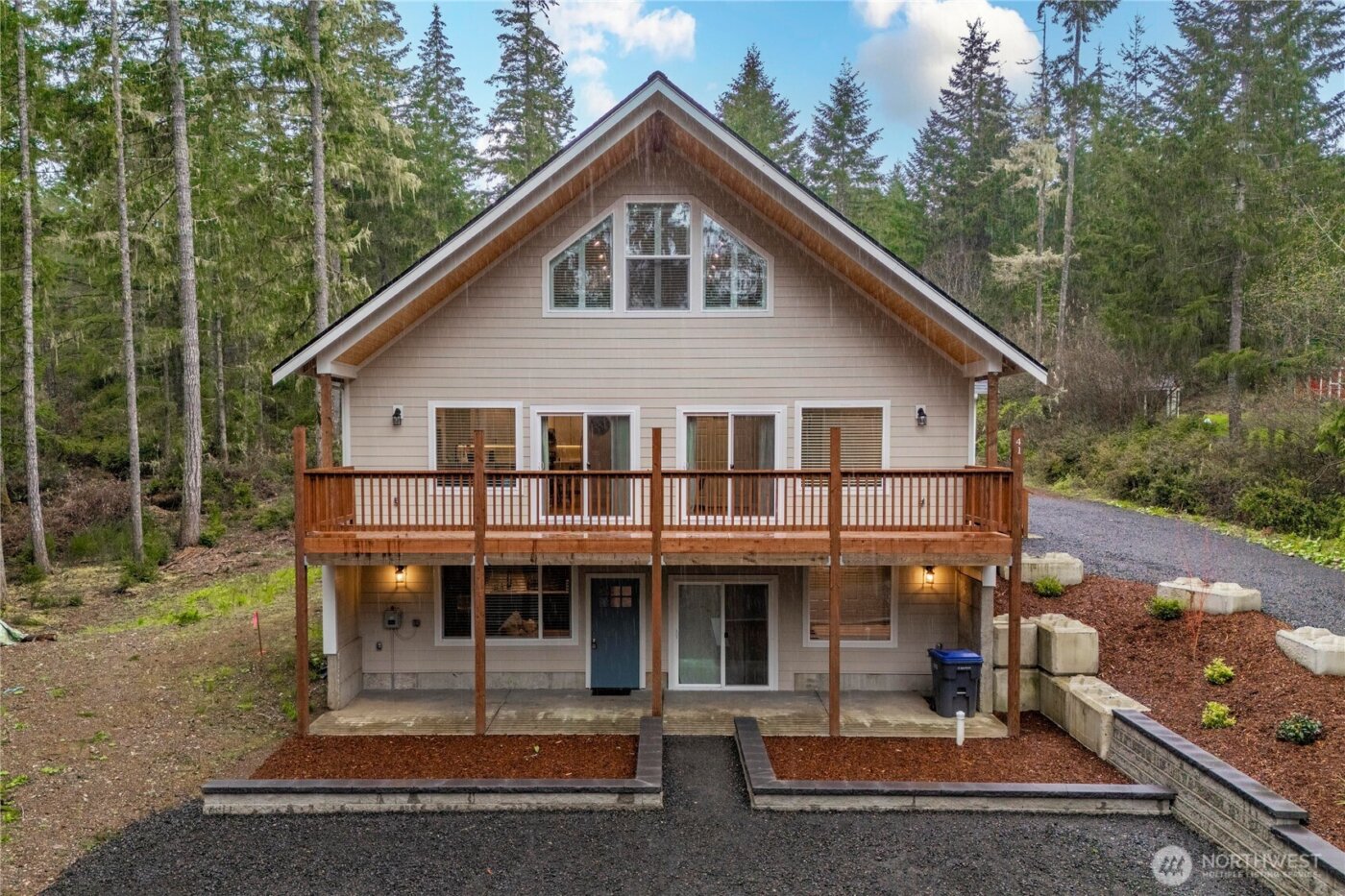 41 E Coon Drive N, Belfair, WA 98528